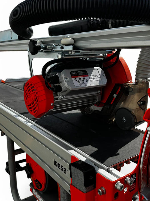 iQ252 10" Dry-Cut Rail Saw With Intergrated Dust Control System