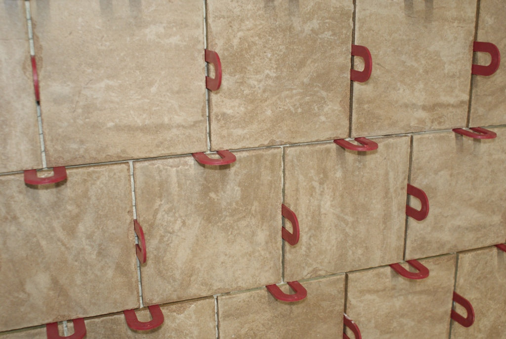 Ultimate Horseshoe Spacers - Tile ProSource